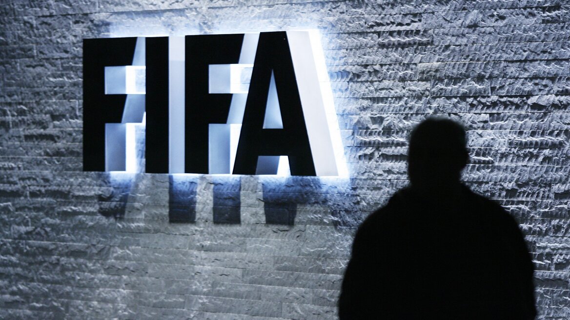 Υπάλληλος της FIFA εκδόθηκε στις ΗΠΑ