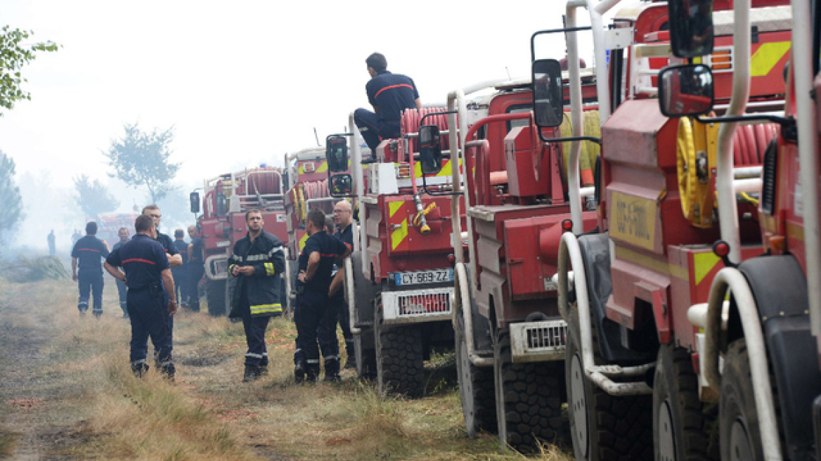 Γαλλία: Μεγάλη δασική πυρκαγιά μαίνεται επί τρεις ημέρες κοντά στο Μπορντό