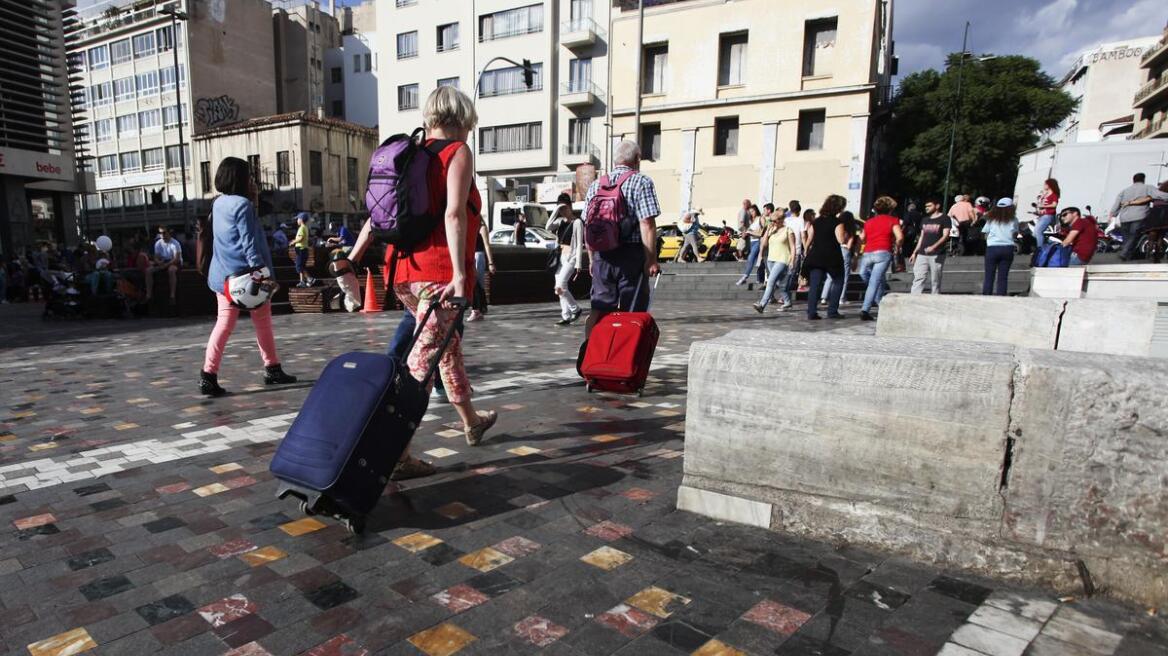 Παλεύουν να κρατηθούν στη ζωή οι επιχειρήσεις του τουρισμού