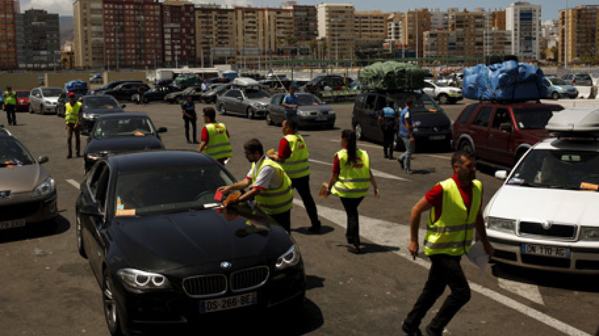 Ισπανία: Νεκρός από ασφυξία Μαροκινός που είχε κρυφτεί σε βαλίτσα για να φτάσει στην Ευρώπη