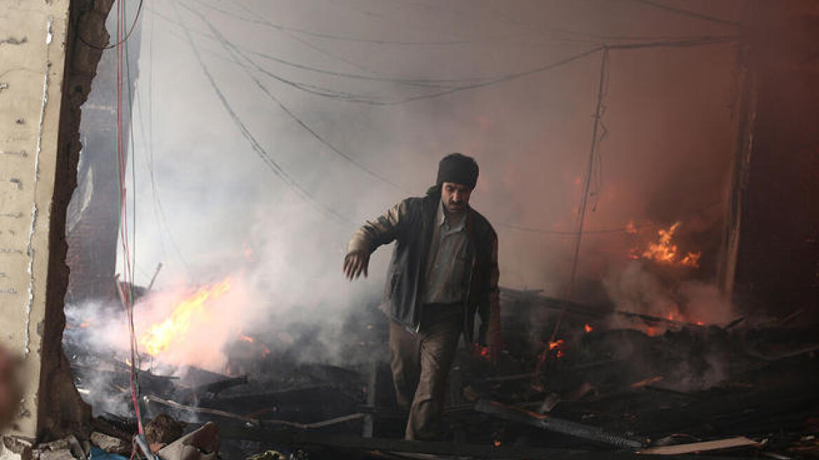 Συρία: Τουλάχιστον 50 νεκροί από βομβαρδισμό κοντά στη Δαμασκό