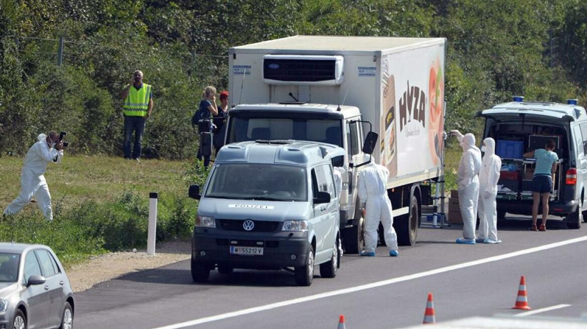 Αυστρία: Προσπαθούν να ταυτοποιήσουν τους 71 νεκρούς πρόσφυγες