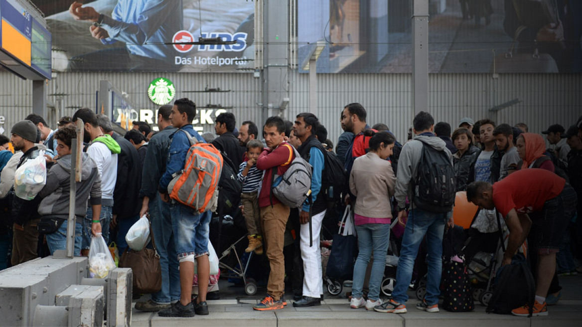 Η Γερμανία κλείνει τα σύνορα με την Αυστρία - Μπλοκάρονται οι πρόσφυγες στην Ελλάδα; 