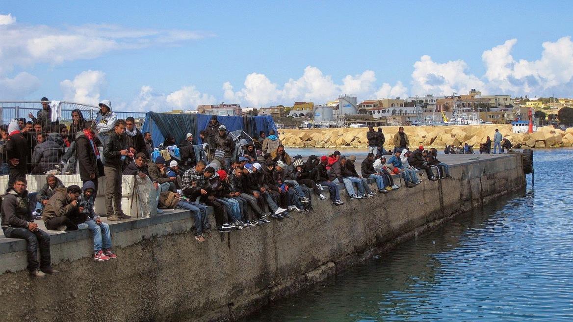 Frontex: Πάνω από 500.000 πρόσφυγες και μετανάστες εισήλθαν στην ΕΕ το 2015