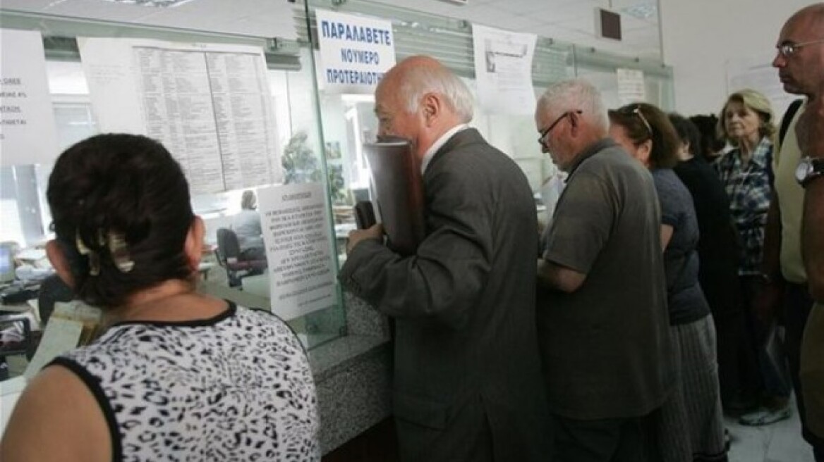 Τι αλλάζει για τους 400.000 που συνταξιοδοτούνται με 35ετια