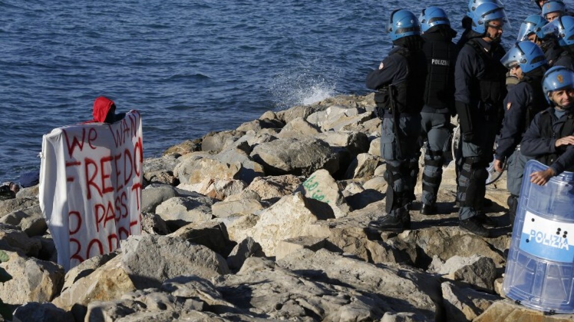 Οι Ιταλοί εκκένωσαν προσφυγικό καταυλισμό γιατί... έκλεβε ρεύμα και νερό! 