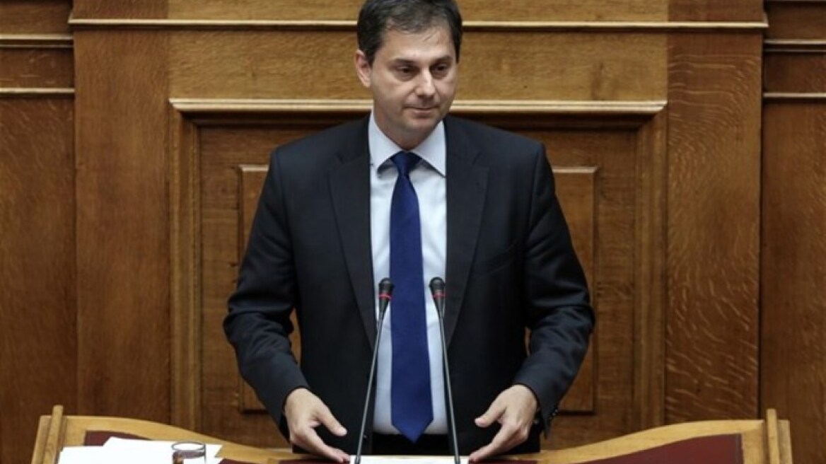 Χάρης Θεοχάρης κατά Νίκου Παππά: Θεσμική αποτύπωση της διαφθοράς αντί της καταπολέμησής της