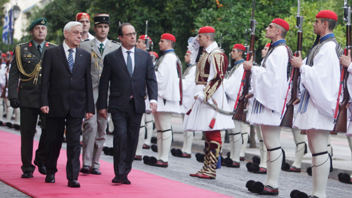 Ολάντ: Να βοηθήσουμε την Ελλάδα - Παυλόπουλος: Πάρτε μέτρα για το χρέος