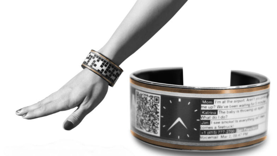 Ένα βραχιόλι με e-ink βάζει κάτω τα smartwatches