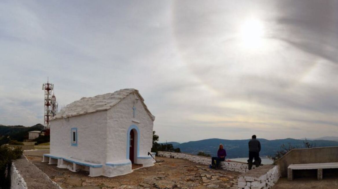 Φωτογραφίες: Σπάνιο μετεωρολογικό φαινόμενο στη Σάμο