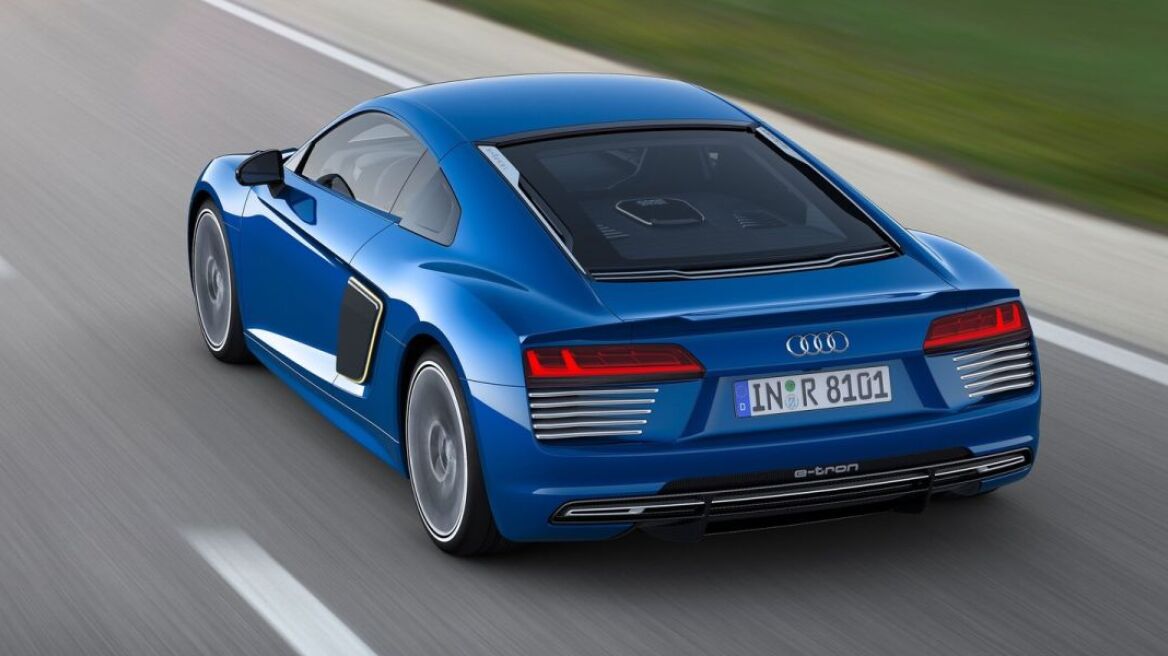 Η Audi προχωράει με το R8 e-tron 