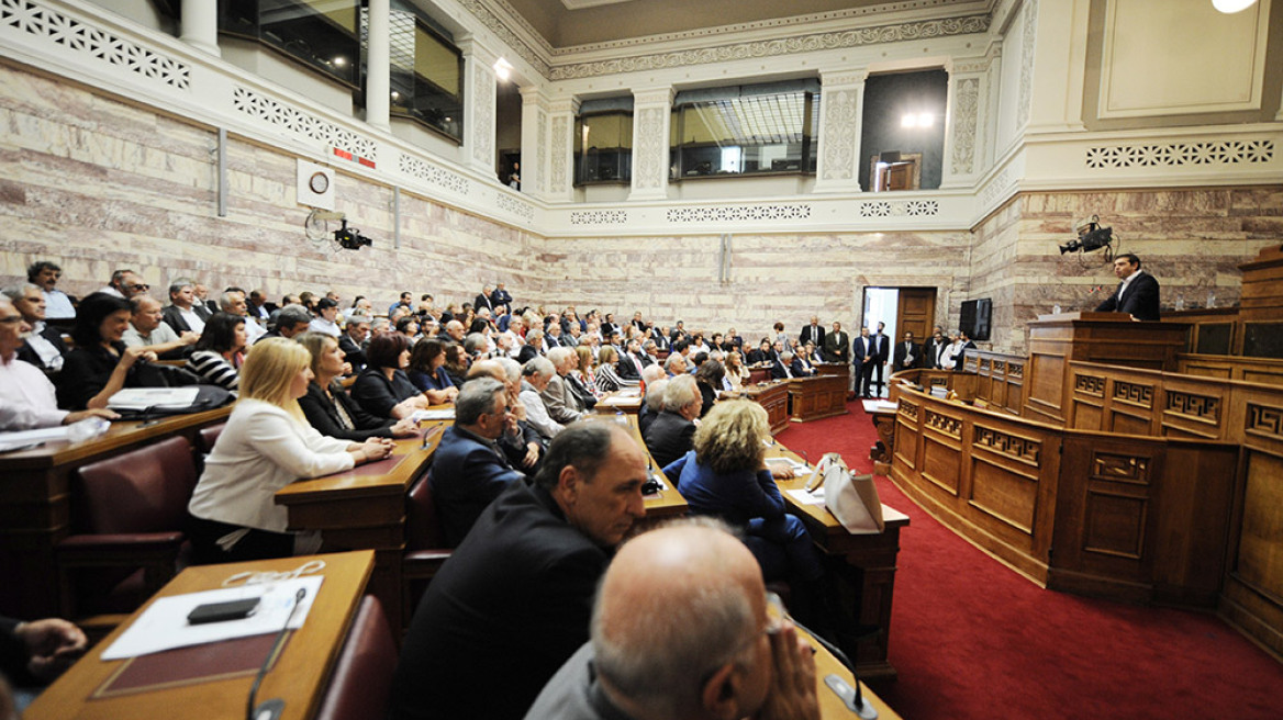 Αναταραχή στον ΣΥΡΙΖΑ: Δυσφορία βουλευτών για πλειστηριασμούς και νέους φόρους