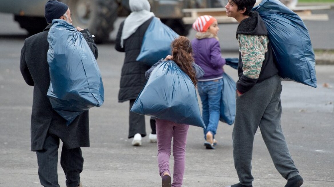 Τετραπλάσιο αριθμό μεταναστών σε σχέση με το 2014 υποδέχθηκε η Γερμανία το πρώτο 11μηνο