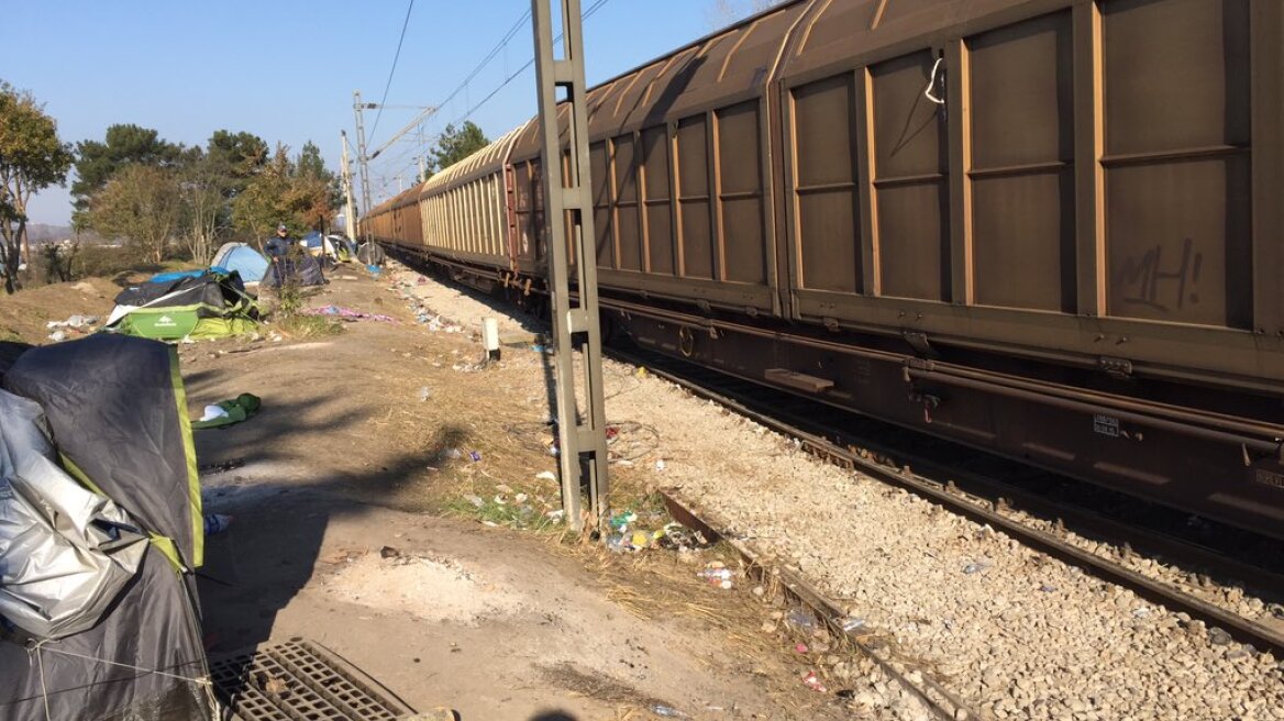 Ειδομένη: Πάνω από 1,2 εκατ. ευρώ η ζημιά από την κατάληψη της γραμμής