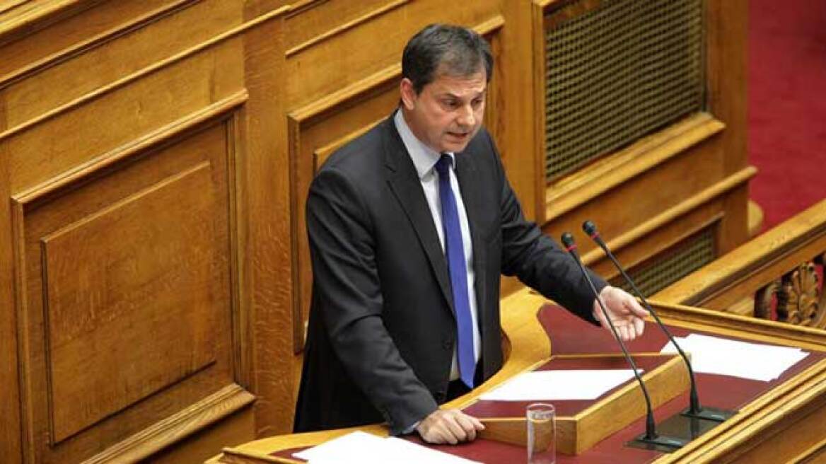 Θεοχάρης: Συρραφή από ρουσφέτια το «παράλληλο πρόγραμμα»