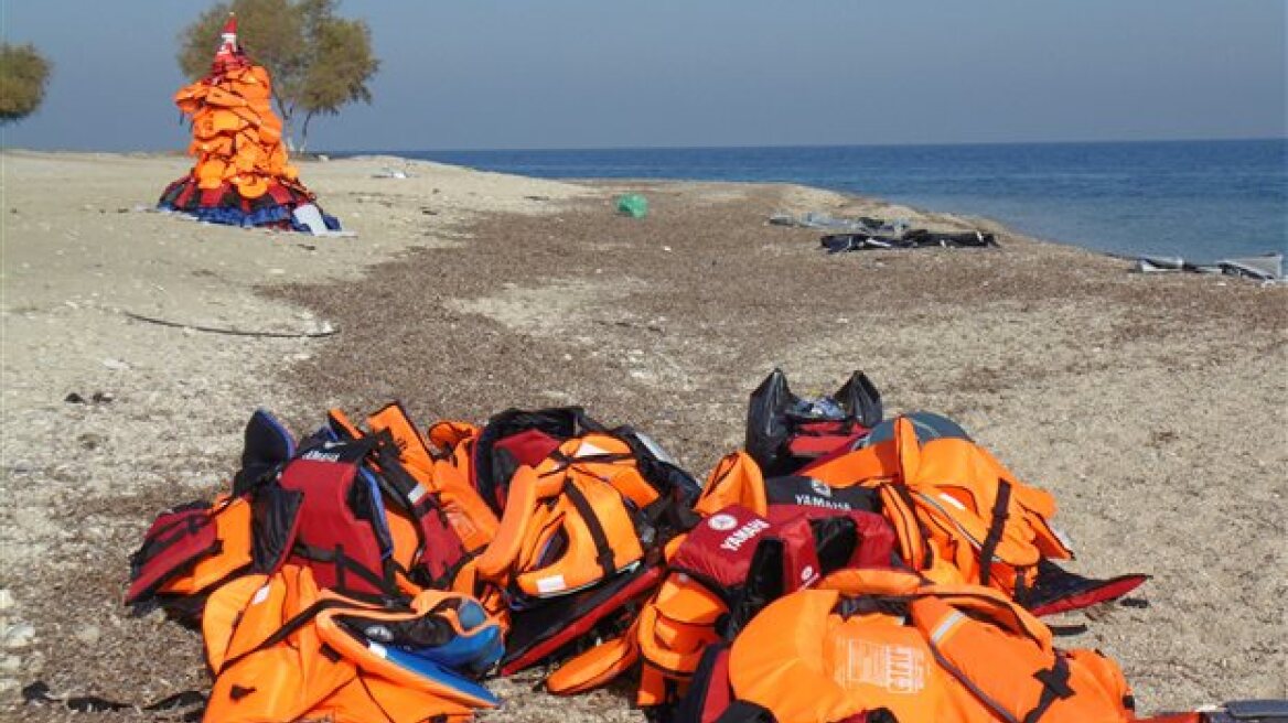 Τέσσερις σοροί προσφύγων εντοπίστηκαν σε νησιά του Αιγαίου