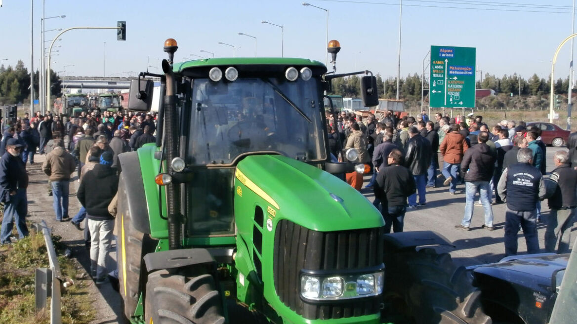 Αγροτικά μπλόκα: Πού απαγορεύεται η κυκλοφορία στην Αθηνών - Θεσσαλονίκης