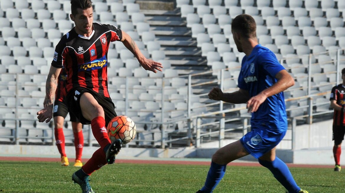 Football League: Με αφαίρεση βαθμών απειλούνται τρεις ΠΑΕ