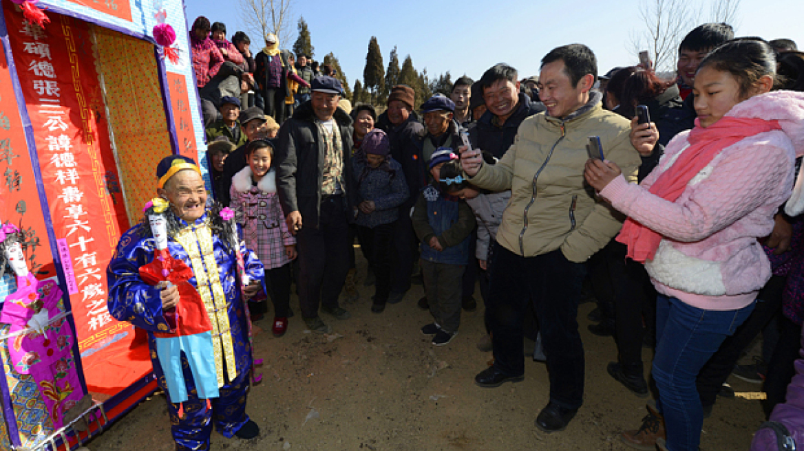 Κινέζος οργάνωσε την κηδεία του για να δει πόσοι θα τον τιμήσουν με την παρουσία τους