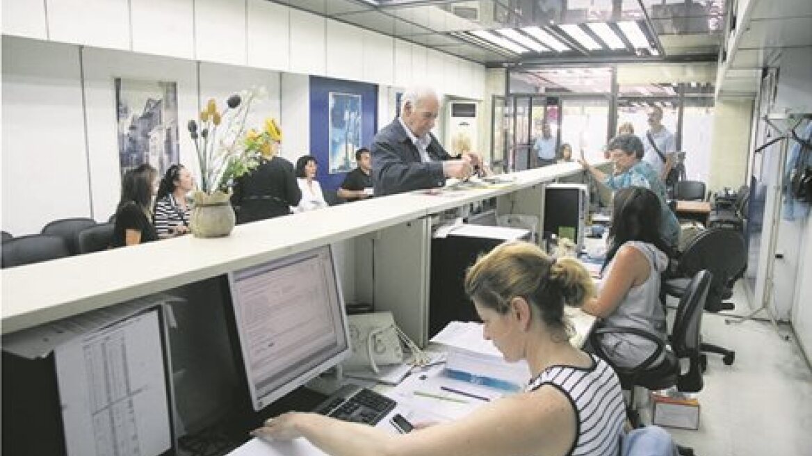 Στα 67 έτη πλέον η έξοδος και στο Δημόσιο 