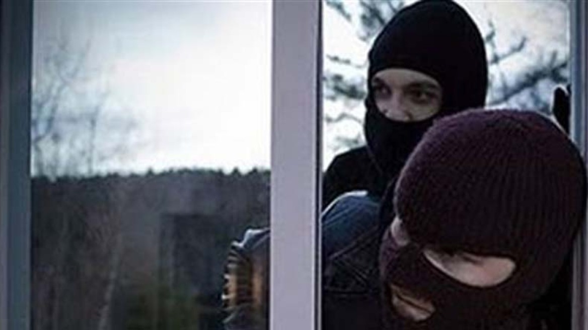 Έπιασαν τους ληστές ηλικιωμένης στην Κόρινθο