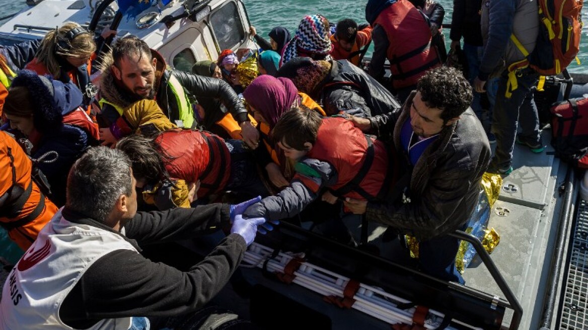 Πάνω από 1.300 μετανάστες και πρόσφυγες σήμερα στη Λέσβο!