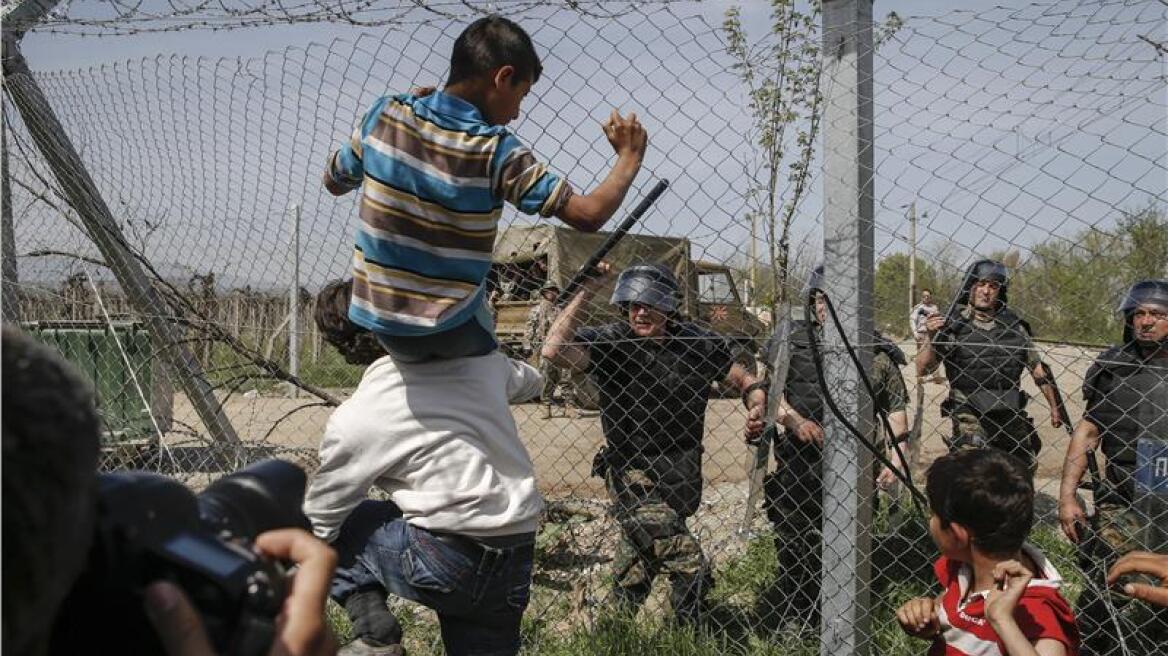 ΥΠΕΞ: Διάβημα σε Τσεχία, Σερβία, Κροατία και Αυστρία για τη βία κατά των προσφύγων στην Ειδομένη