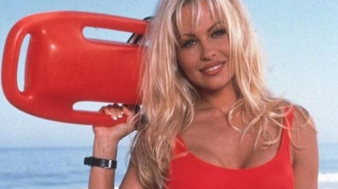 Η Πάμελα Αντερσον επιστρέφει στο Baywatch