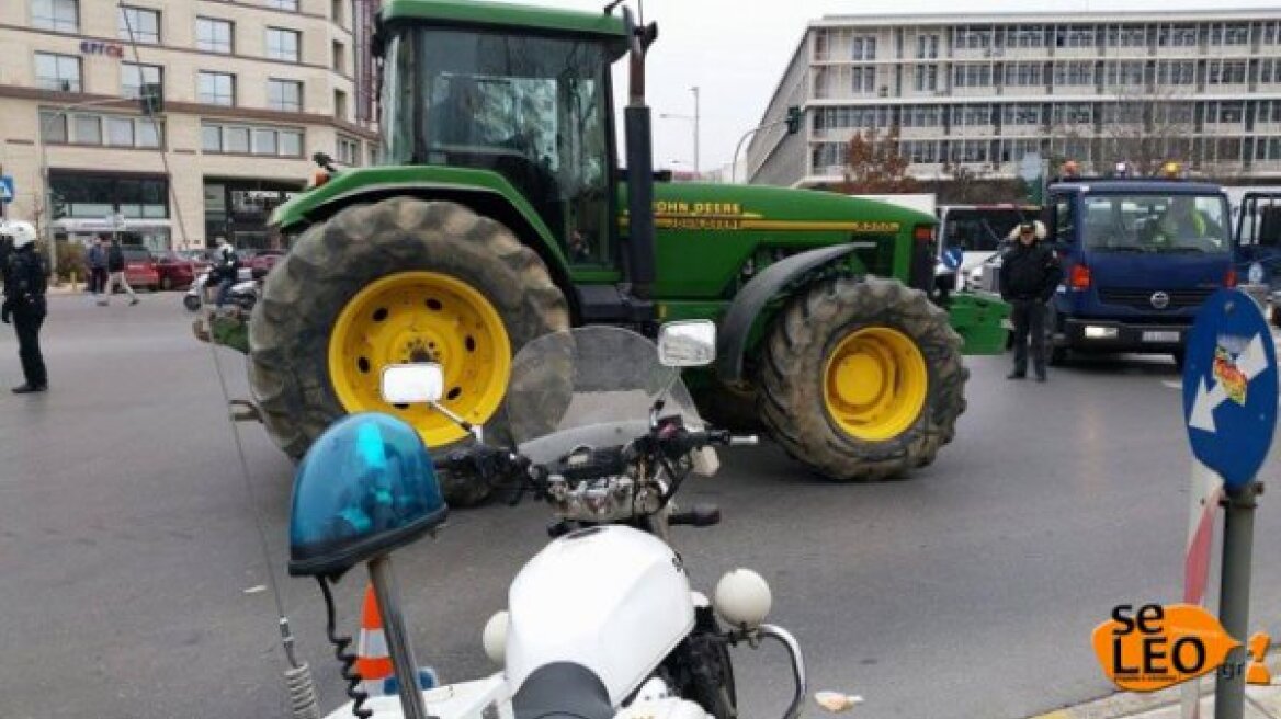 Τα τρακτέρ κατέβηκαν στο κέντρο της Αλεξανδρούπολης