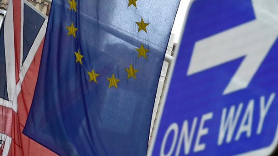 Βρετανία: Χάνει και άλλο έδαφος το Brexit 