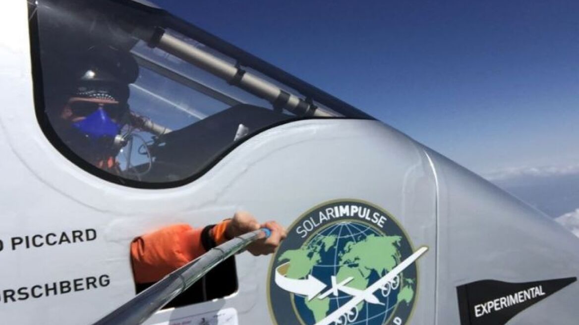 Το ηλιακό αεροσκάφος Solar Impulse 2 προσγειώθηκε στη Νέα Υόρκη