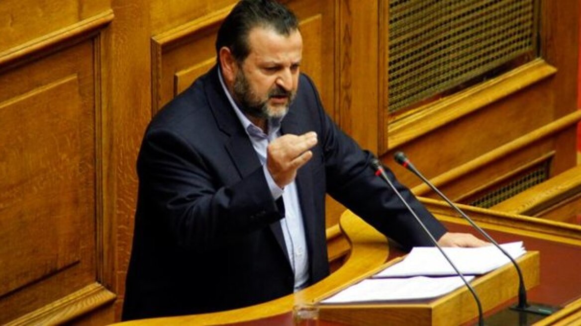 Κεγκέρογλου: Το υπουργείο Εργασίας μοίρασε δηλητηριασμένα τρόφιμα σε μαθητές δημοτικού