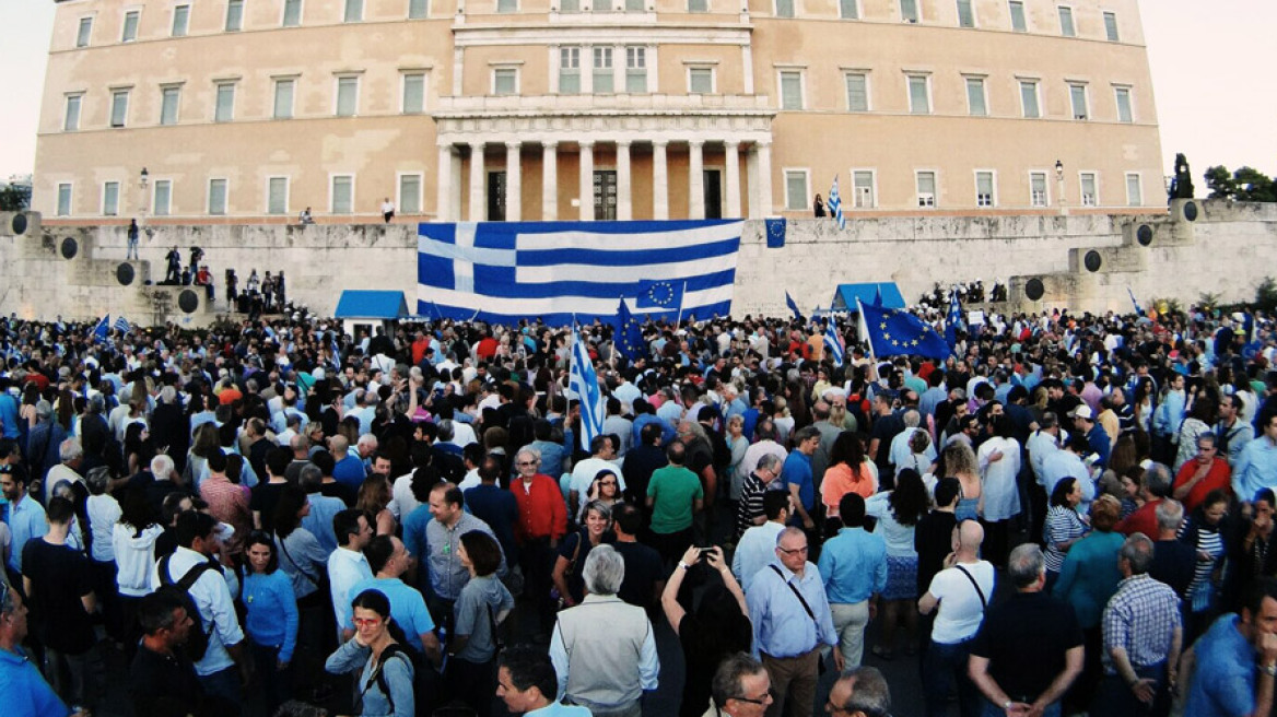 Η ώρα του «Παραιτηθείτε»: Τι τρομάζει την κυβέρνηση