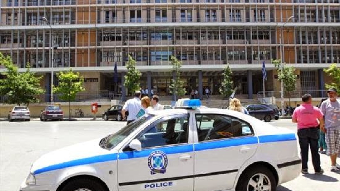 Πεύκη: Εξαρθρώθηκε σπείρα Βούλγαρων που έστηνε την κομπίνα με τα «μαϊμού» τροχαία