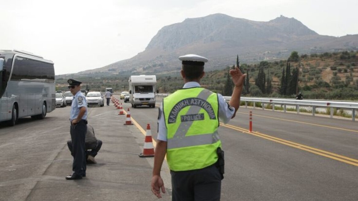 Επί ποδός η τροχαία για το τριήμερο 