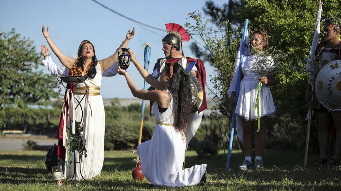 Φωτογραφίες από την μεγάλη σύναξη των δωδεκαθεϊστών στο Λιτόχωρο