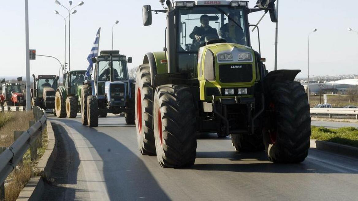 Αποκλεισμένο το τελωνείο Ευζώνων από αγρότες και κτηνοτρόφους