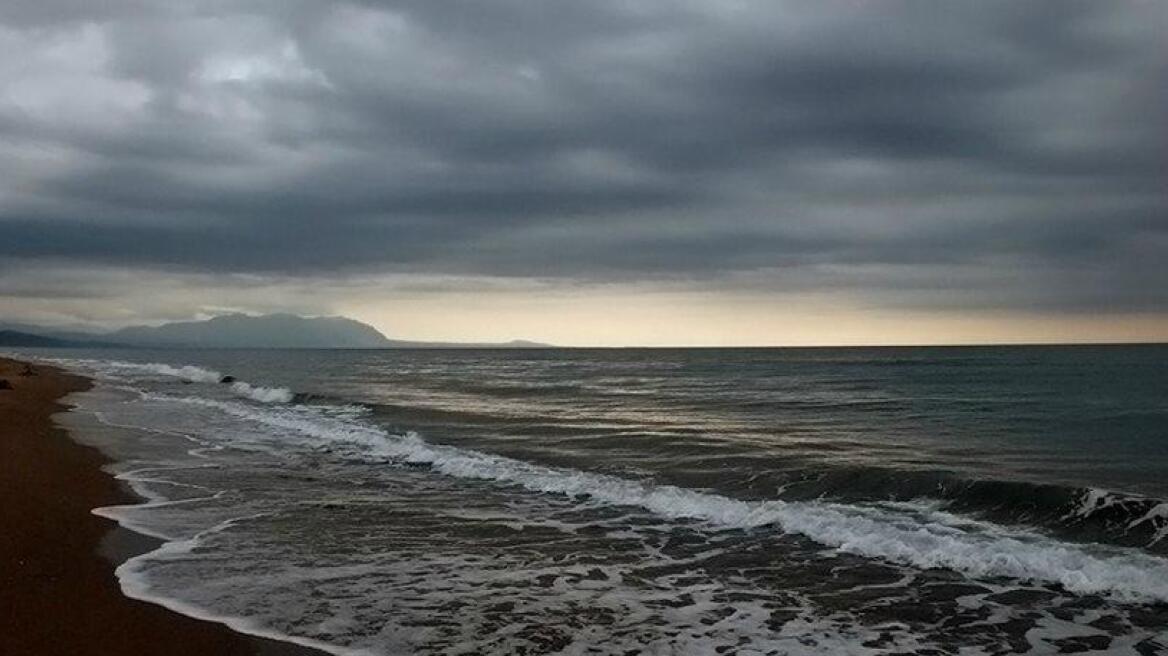 Με βροχές και καταιγίδες ξεκινά η εβδομάδα