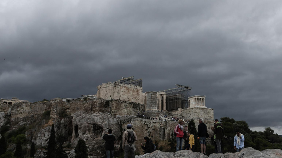 «Εντός χρονοδιαγράμματος η εκταμίευση των 2,8 δισ.» λέει τώρα το ΥΠΟΙΚ