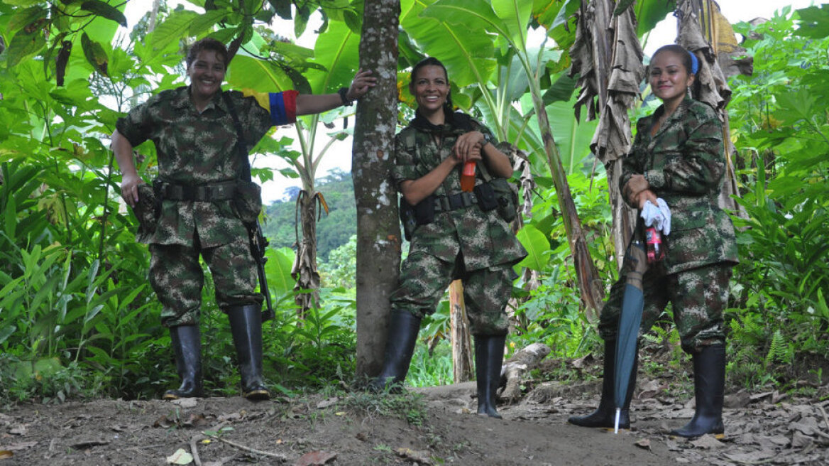 Φωτογραφίες: Οι αντάρτισσες FARC της Κολομβίας