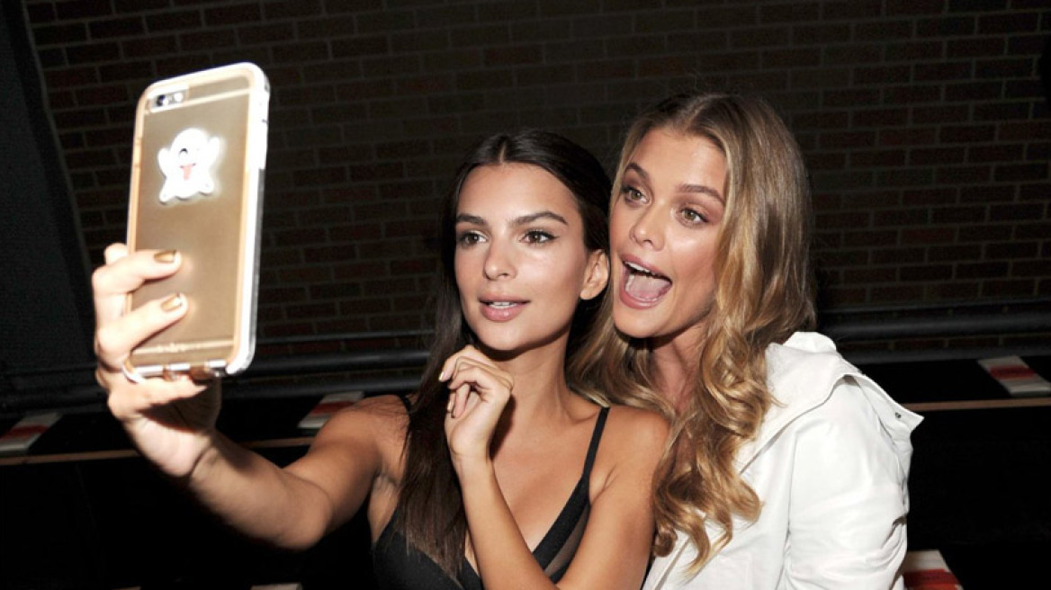 Η Emily Ratajkowski και η Nina Agdal στέλνουν selfie στον DiCaprio 