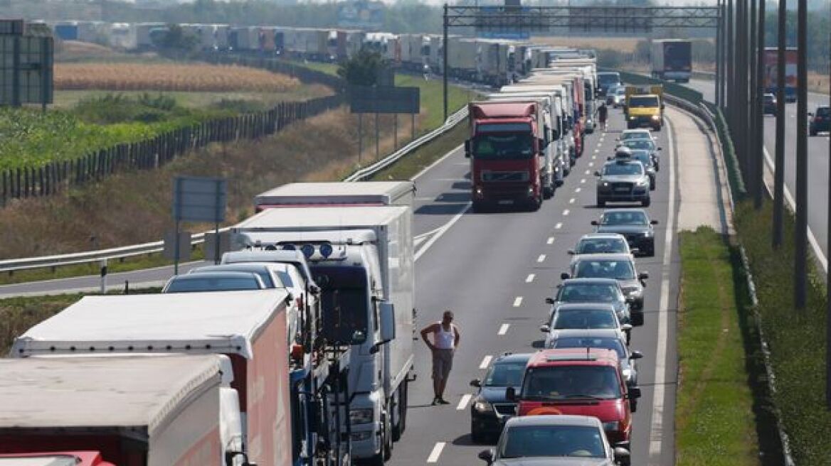 Συναγερμός στα σύνορα Γερμανίας-Αυστρίας: Διακινητής μετέφερε εκρηκτικά