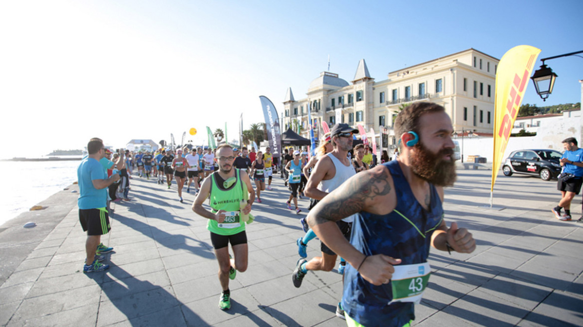 Τι είδαμε φέτος στο Spetses Mini Marathon