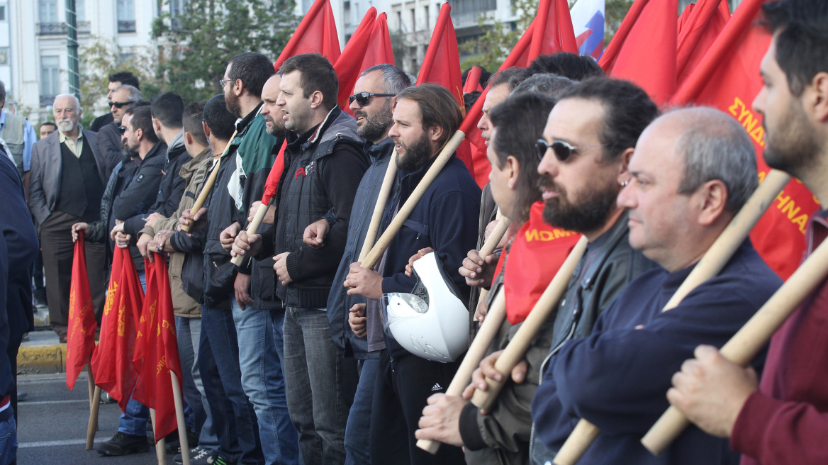 Παρά το απαγορευτικό οι διαδηλωτές δίνουν ραντεβού σε Πολυτεχνείο και Ομόνοια για τον Ομπάμα