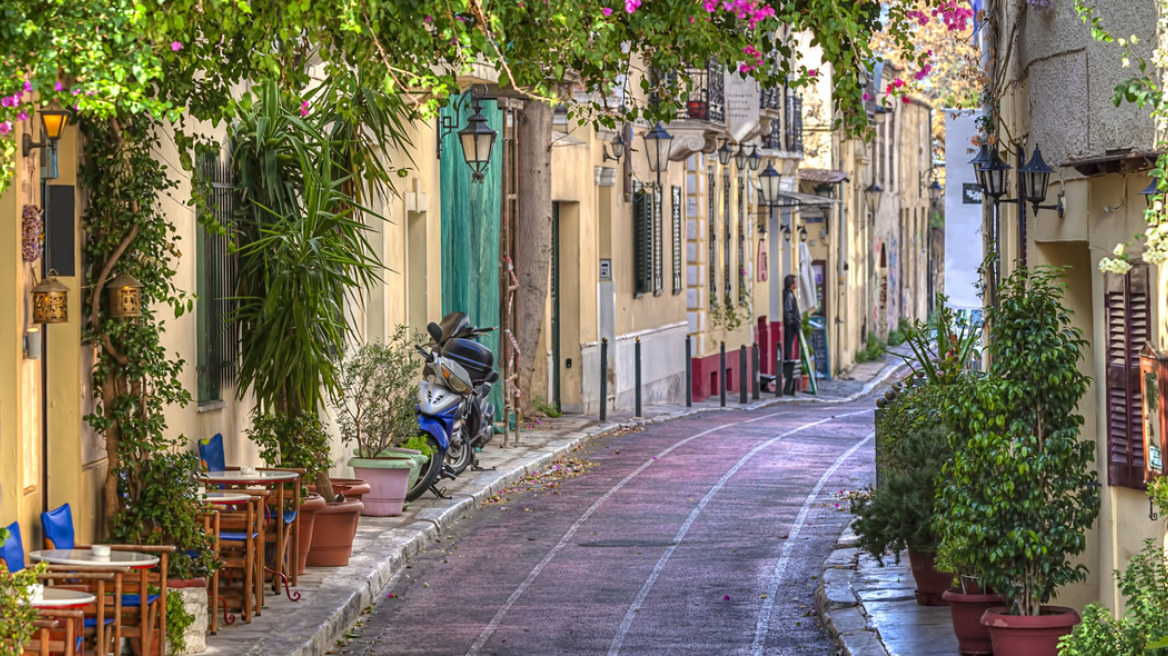 Ξενάγηση στα σπίτια των Σεφέρη, Παλαμά και Δροσίνη στην Πλάκα