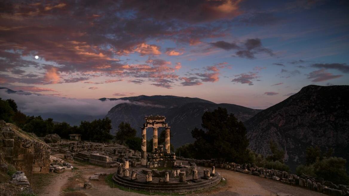 Φωτογραφία των Δελφών στις κορυφαίες του National Geographic για το 2016