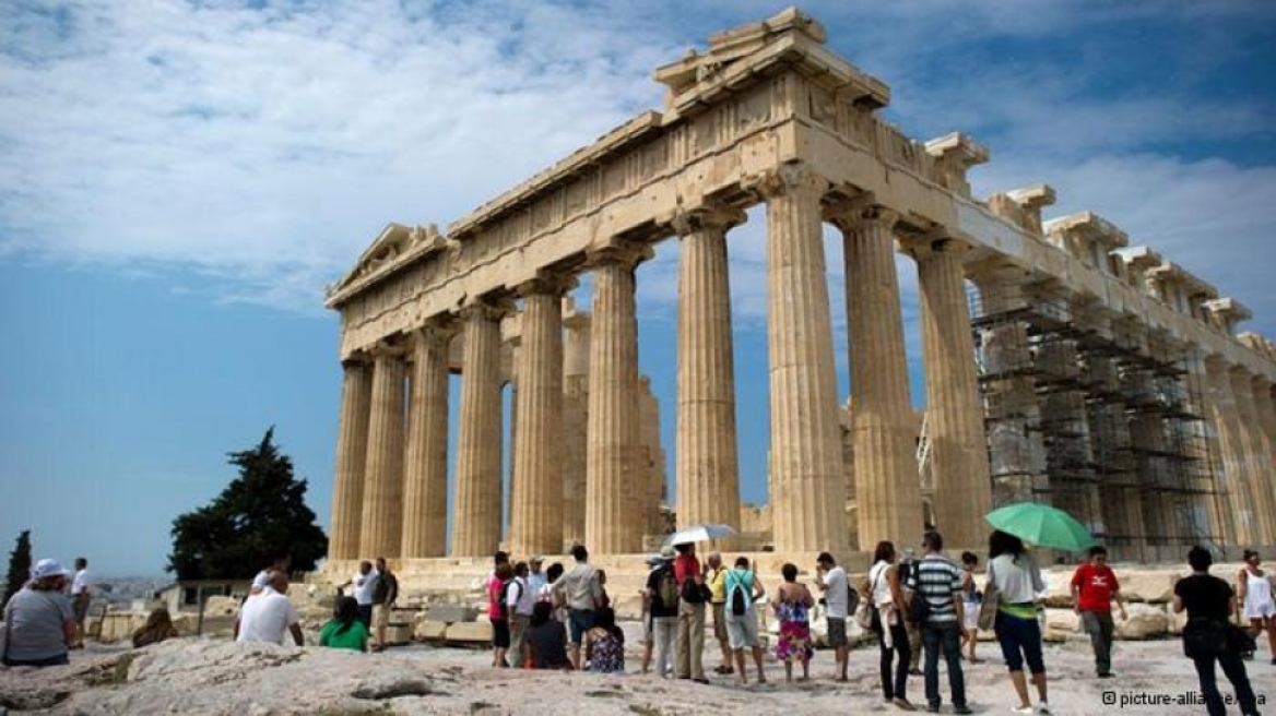 Εθνικός «πρωταθλητής» ο τουρισμός (και) το 2016