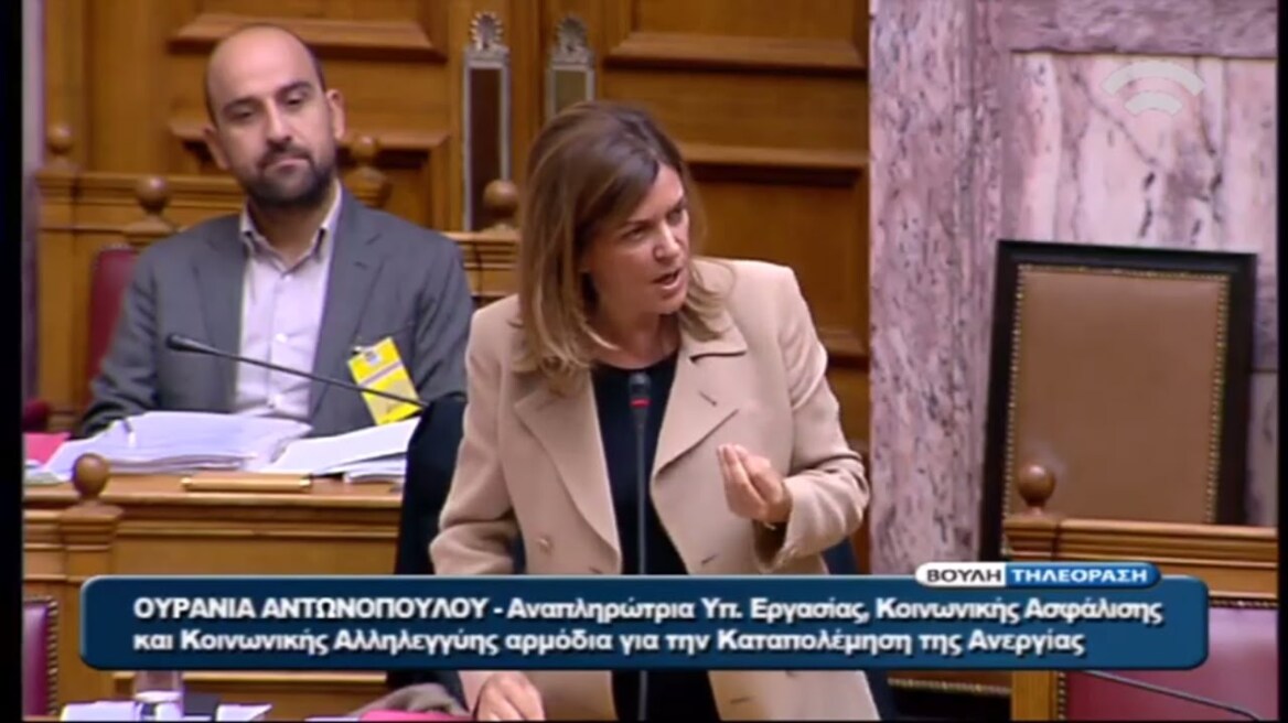 «Εμφύλιος» στην κυβέρνηση για τους «κοπανατζήδες» που προσελήφθησαν στα hot spots 