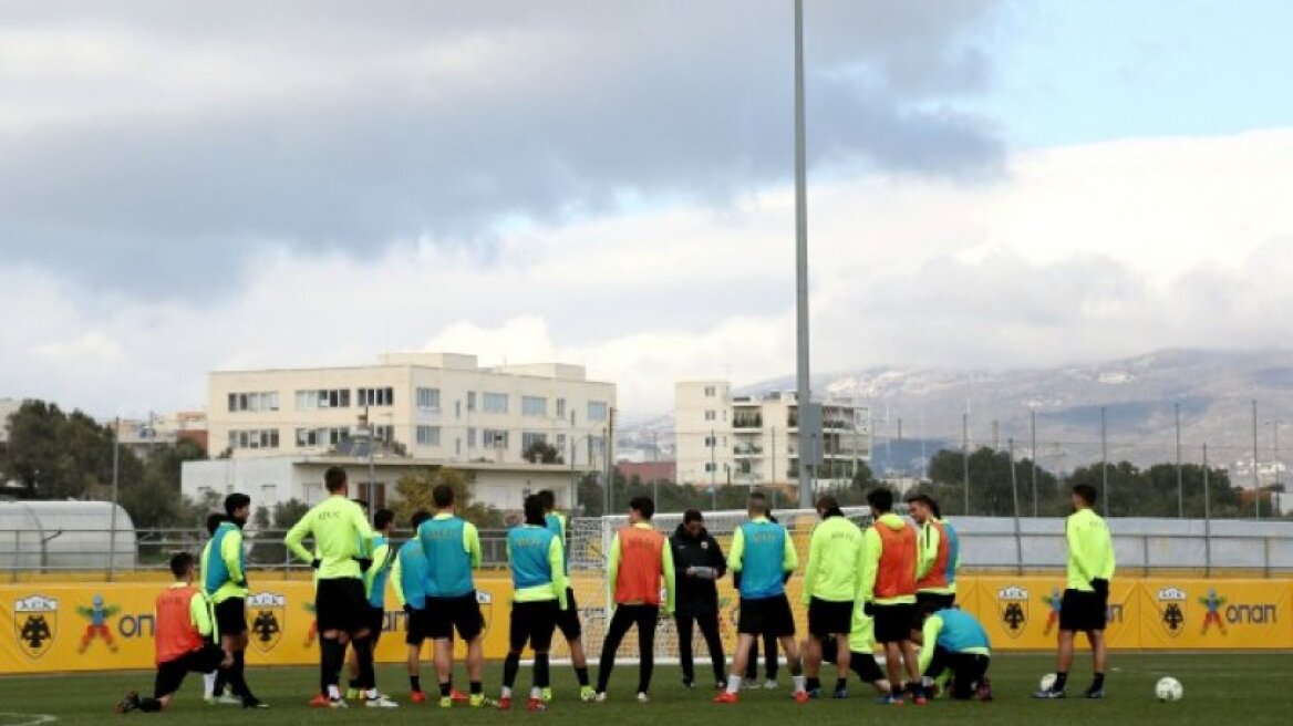 ΑΕΚ: Αλλαγές προανήγγειλε ο Χιμένεθ