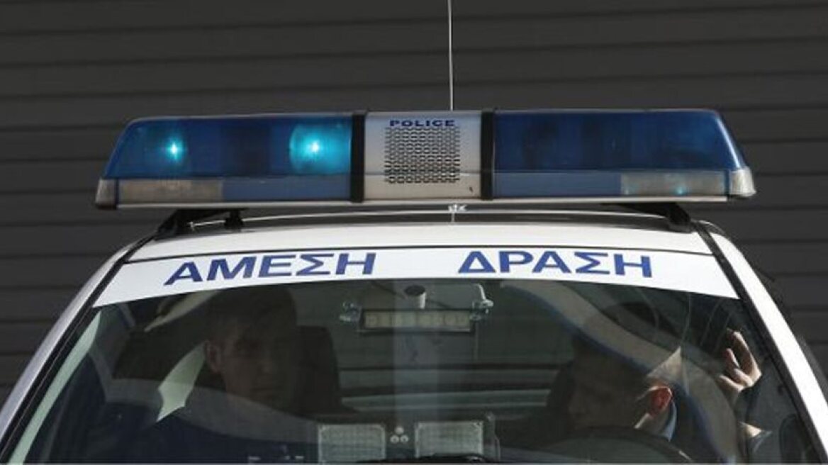 Έκανε την πελάτισσα και έκλεβε μπουφάν